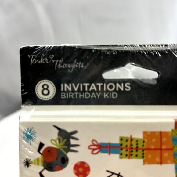 5 packs of 8 Birthday Invitations Party dogs cats NWT MSRP $3.25 each - Picture 4 of 5